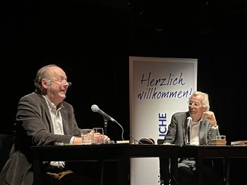 Klaus Modick und Bernd Eilert. Foto: Literaturhaus Oldenburg Klaus Modick und Bernd Eilert. Foto: Literaturhaus Oldenburg
